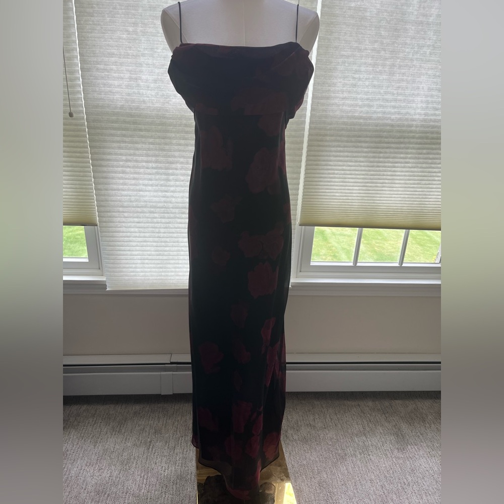 Jessica Howard Black and Burgundy Strapless Sheath Dress